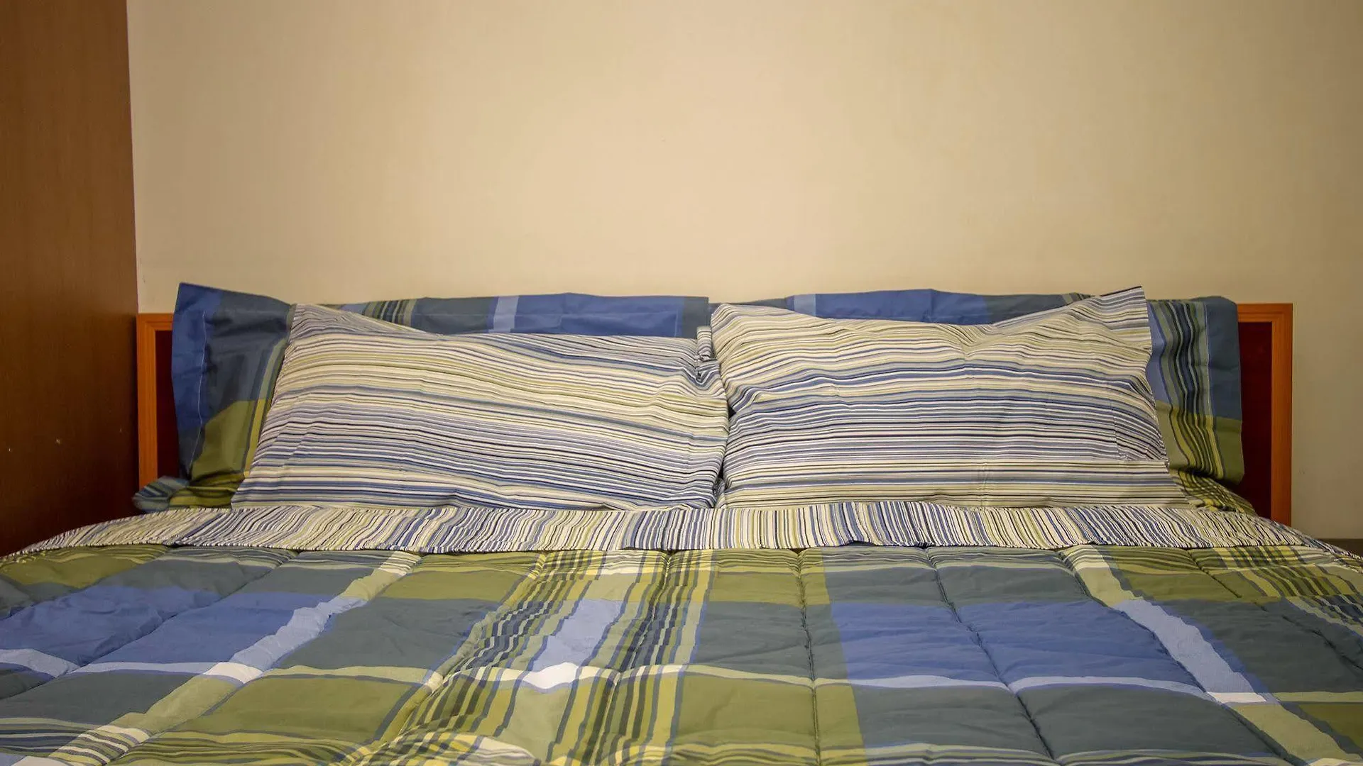 Grand Global Hotel Kampala 3*,  Uganda
